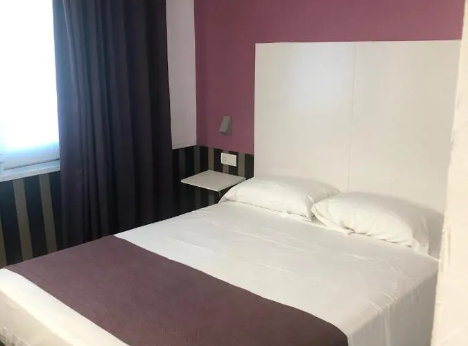 Hotel Colors 2*