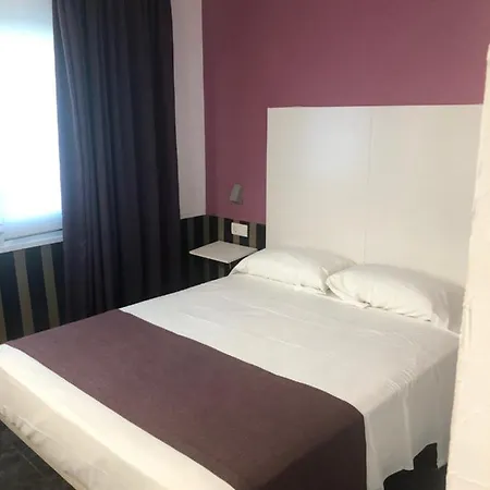 Hotel Colors 2*