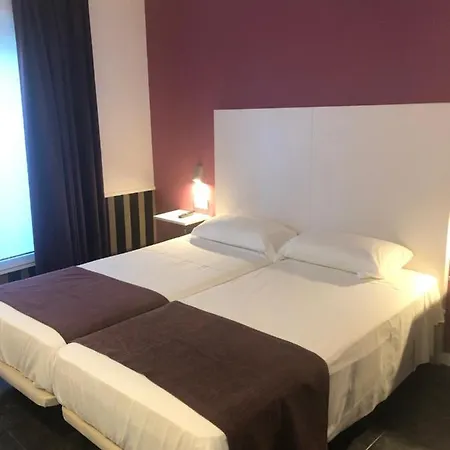 Hotel Colors 2*