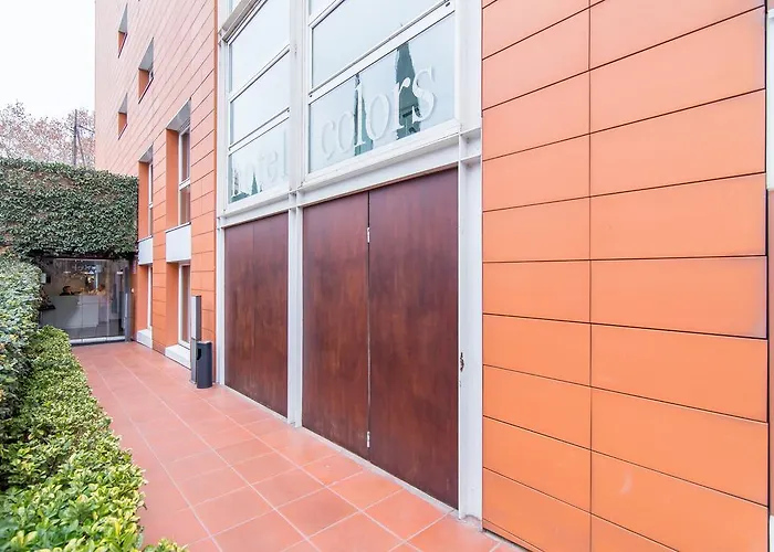 Отель Colors Барселона