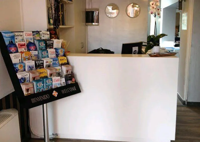 Отель Colors Барселона